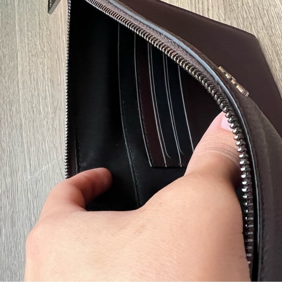 Dior Brown Leather Pouch 2022 - Picture 10 of 11